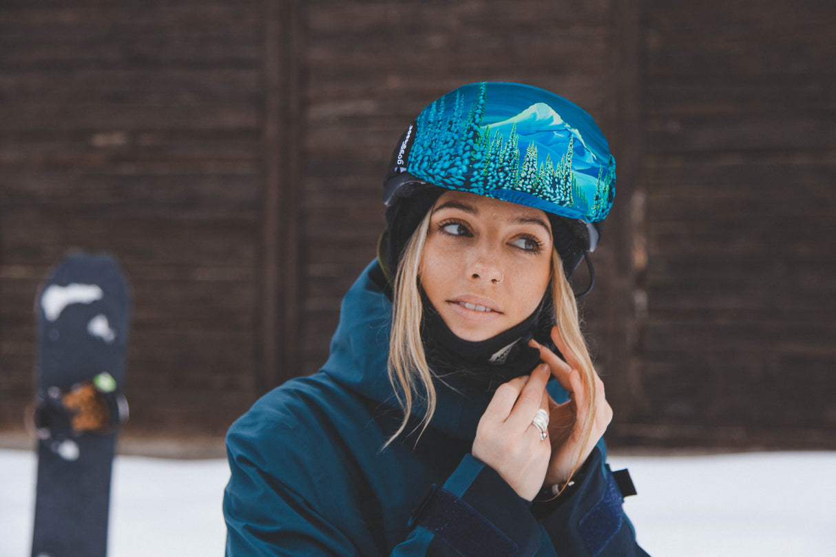 Created by GOGGLESOC APPAREL LIMITED, the hayley stewart gogglesocs is one of our signature gogglesocs-local's. The hayley stewart gogglesocs is available throughout Canada and North America from dedicated stockists or online.