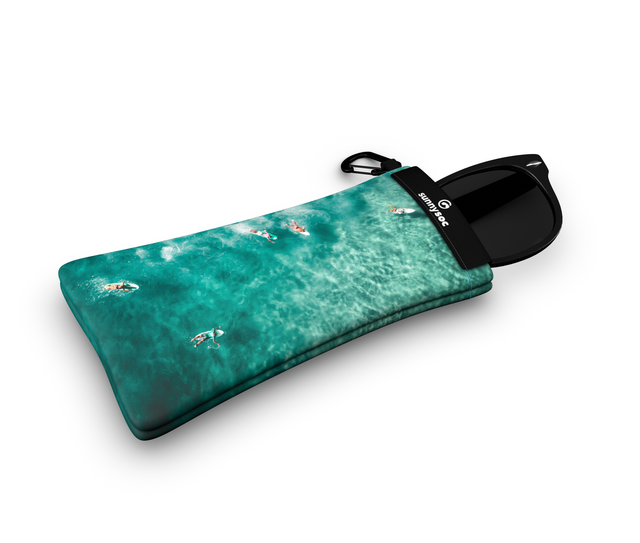 Created by GOGGLESOC APPAREL LIMITED, the ocean sunnysocs is one of our signature sunnysocs's. The ocean sunnysocs is available throughout Canada and North America from dedicated stockists or online.