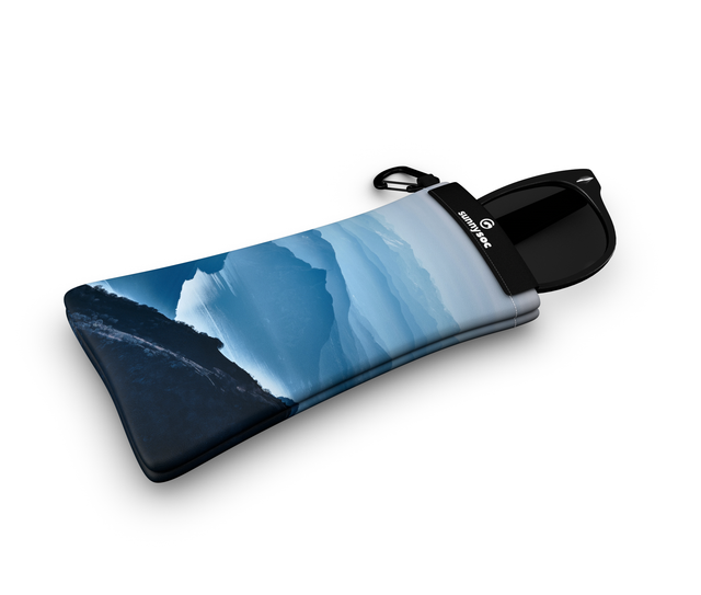 Created by GOGGLESOC APPAREL LIMITED, the mountain adventures sunnysocs is one of our signature sunnysocs's. The mountain adventures sunnysocs is available throughout Canada and North America from dedicated stockists or online.