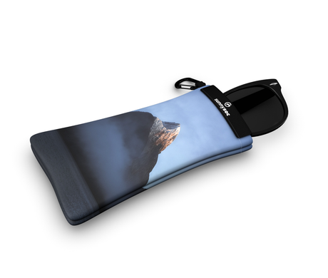 Created by GOGGLESOC APPAREL LIMITED, the mountain adventures sunnysocs is one of our signature sunnysocs's. The mountain adventures sunnysocs is available throughout Canada and North America from dedicated stockists or online.