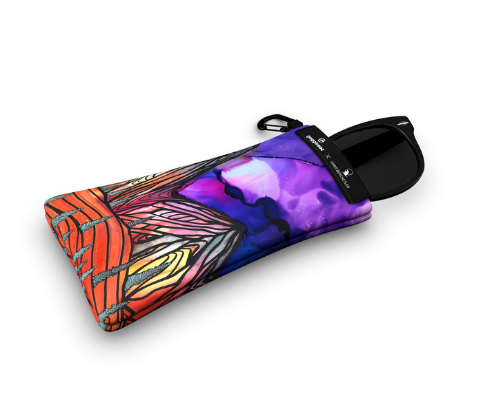 Created by GOGGLESOC APPAREL LIMITED, the chris benchetler sunnysocs is one of our signature sunnysocs-local's. The chris benchetler sunnysocs is available throughout Canada and North America from dedicated stockists or online.