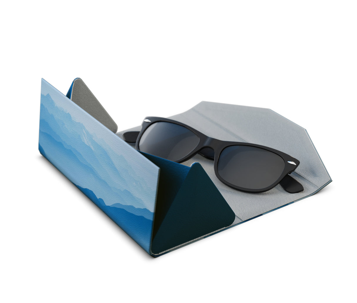 Created by GOGGLESOC APPAREL LIMITED, the dark classic sunnycases is one of our signature sunnycase's. The dark classic sunnycases is available throughout Canada and North America from dedicated stockists or online.