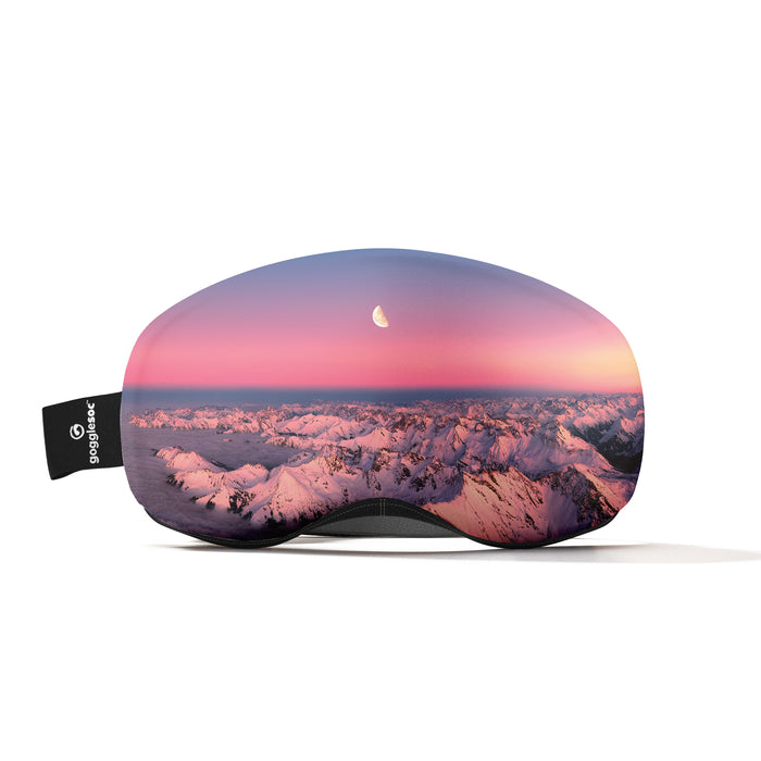 Created by GOGGLESOC APPAREL LIMITED, the jonathan besler gogglesoc pros is one of our signature gogglesoc pros's. The jonathan besler gogglesoc pros is available throughout Canada and North America from dedicated stockists or online.