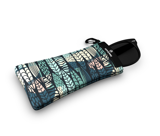 Created by GOGGLESOC APPAREL LIMITED, the tribal sunnysoc is one of our signature sunnysocs's. The tribal sunnysoc is available throughout Canada and North America from dedicated stockists or online.