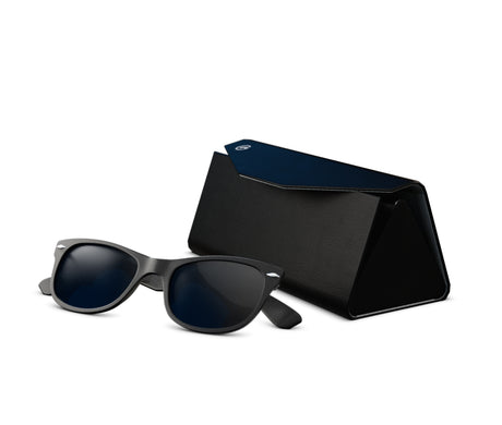 Created by GOGGLESOC APPAREL LIMITED, the black sunnycase is one of our signature sunnycase's. The black sunnycase is available throughout Canada and North America from dedicated stockists or online.